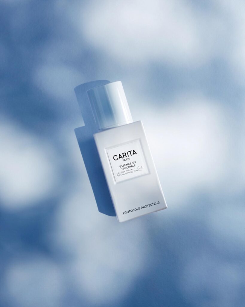 Fotografia di still life di prodotti di cosmesi per il brand di lusso Carita Paris realizzata da David Hatters dello studio fotografico OG Studio di Vicenza