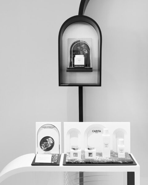 Fotografia per il brand di lusso Carita Paris realizzata da David Hatters dello studio fotografico OG Studio di Vicenza