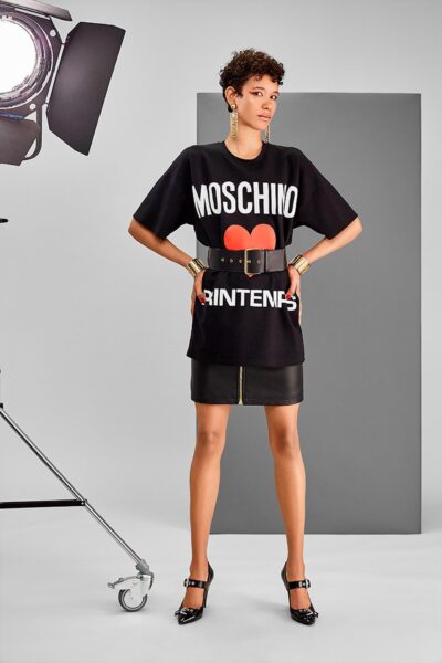 Fotografia di moda in stile lookbook per il brand Moschino realizzata da David Hatters dello studio fotografico OG Studio di Vicenza, nella foto è presente la top model Dilone